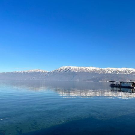 Lake Ohrid Guesthouse "Villa Valentina" ポグラデツ エクステリア 写真