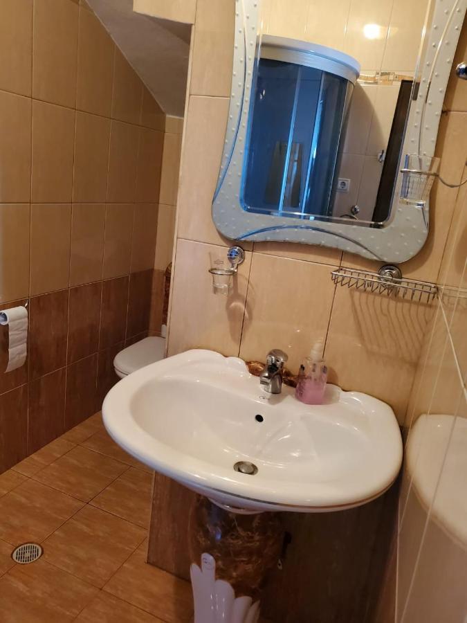 Lake Ohrid Guesthouse "Villa Valentina" ポグラデツ エクステリア 写真